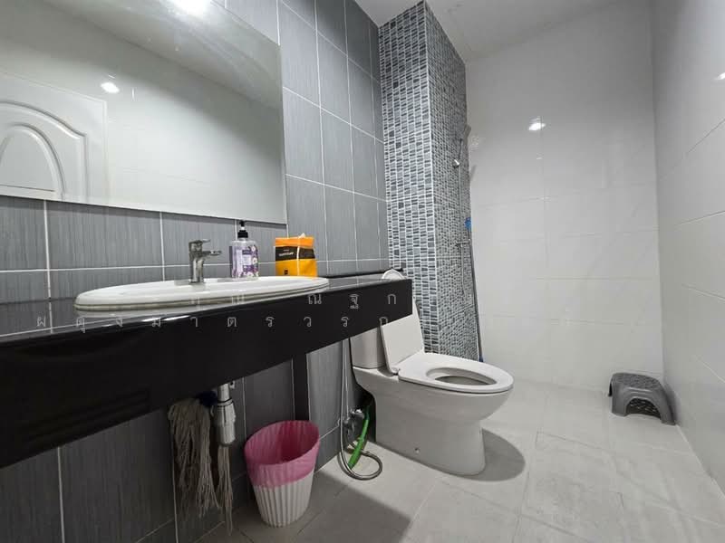 อาคารพาณิชย์ 4.5 ชั้น 24 ตร.ว. หมู่บ้านเดอะครีเอเทียร์ ซอยสุไลมาน ถนนพระยาสุเรนทร์, กรุงเทพ, บางชัน, คลองสามวา, กรุงเทพ, 120 ตร.ม., ตึกแถว-อาคารพาณิชย์ ขาย, โดย คุณ ณัฐกานต์ ผดุงมาตรวรกุล (แก้ม), 500167045 - DDproperty.com