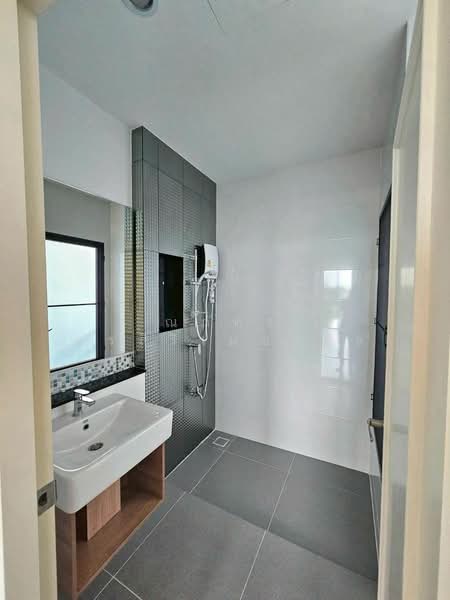 Baan Klang Muang Rama 9-Krungthep Kreetha : บ้านกลางเมือง พระราม 9-กรุงเทพกรีฑา, กรุงเทพ, ซอยกาญจนาภิเษก 23, สะพานสูง, สะพานสูง, กรุงเทพ, 152 ตร.ม., ทาวน์เฮ้าส์ ให้เช่า, โดย ณภัทร พรสิริเมธากุล, 500167069 - DDproperty.com