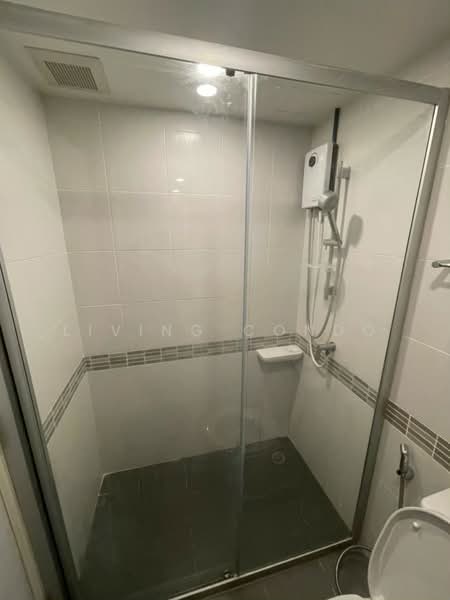 Lumpini Place Bangna Km.3, Bangkok, 52 Soi Bang Na-Trat 23, Bang Na, Bang Na, Bangkok, 1 Bedroom, 26 sqm, Condo For Rent, by Living Condo, 500167070 - DDproperty.com