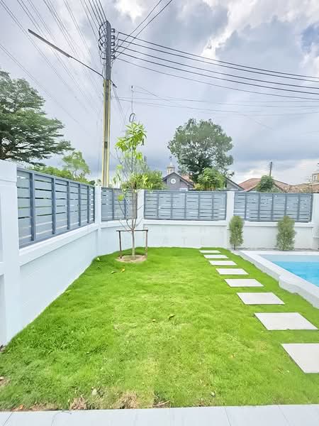 Pool Villa for Sale in Bang Saray near Sukhumvit Road Bang Saray, Chon Buri (Pattaya), Bang Lamung, Bang Lamung (Pattaya), Chon Buri (Pattaya), 4 Bedrooms, 320 sqm, Villa For Sale, by PLC Real Estate, 500167106 - DDproperty.com