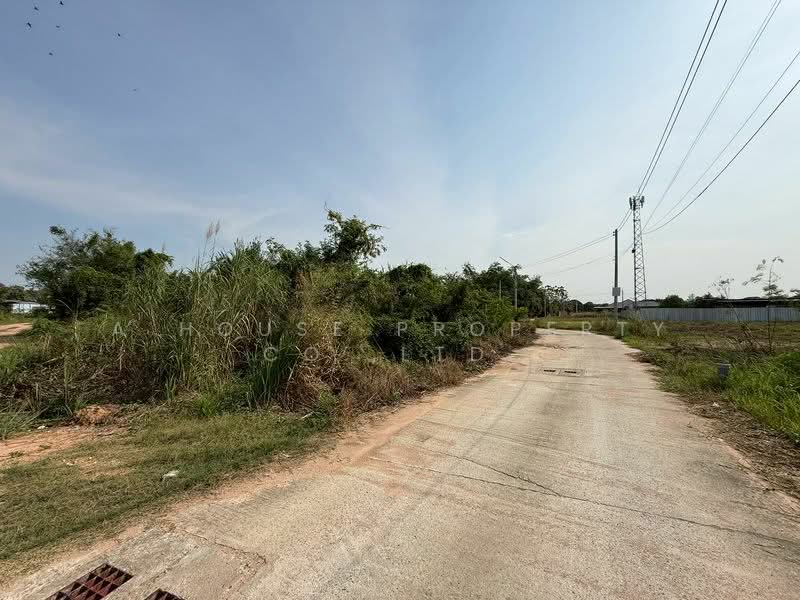 Land for sale in Na Phrao, Sriracha. Beautiful plot in a community area., Chon Buri (Pattaya), Bang Phra, Si Racha, Chon Buri (Pattaya), , 640 sqm, Land For Sale, by A House Property Co.,Ltd., 500167111 - DDproperty.com