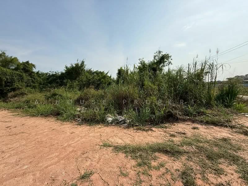 Land for sale in Na Phrao, Sriracha. Beautiful plot in a community area., Chon Buri (Pattaya), Bang Phra, Si Racha, Chon Buri (Pattaya), , 640 sqm, Land For Sale, by A House Property Co.,Ltd., 500167111 - DDproperty.com