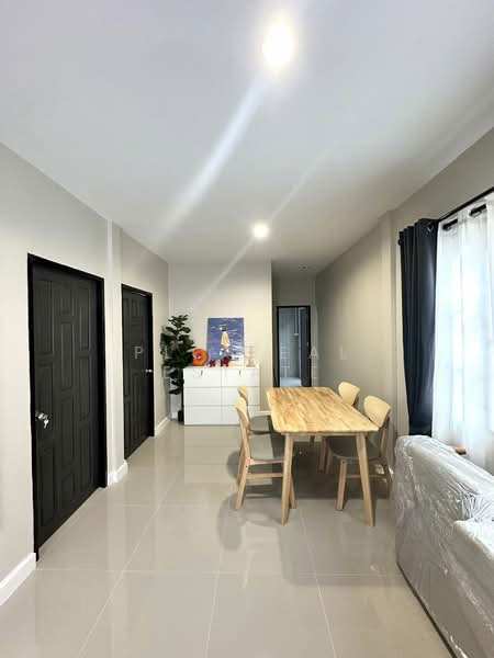 House 3 Bedroom for Sale in East Pattaya, Chon Buri (Pattaya), Bang Lamung, Bang Lamung (Pattaya), Chon Buri (Pattaya), 3 Bedrooms, 132 sqm, Single Detached House For Sale, by PLC Real Estate, 500167113 - DDproperty.com