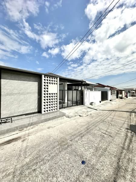 ขายบ้าน 3 ห้องนอน ในพัทยาตะวันออก, ชลบุรี, บางละมุง, บางละมุง, ชลบุรี, 132 ตร.ม., บ้านเดี่ยว ขาย, โดย PLC Real Estate, 500167113 - DDproperty.com