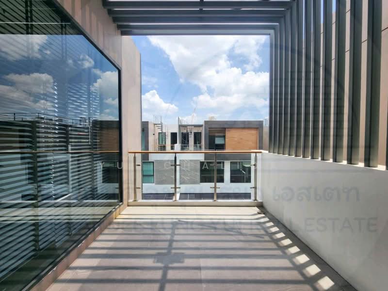 Single house for sale, Rama 9 - Ekkamai, Modern Luxury., Bangkok, Bang Kapi, Huai Khwang, Bangkok, 4 Bedrooms, 315 sqm, Single Detached House For Sale, by Yui Chalida, 500167126 - DDproperty.com