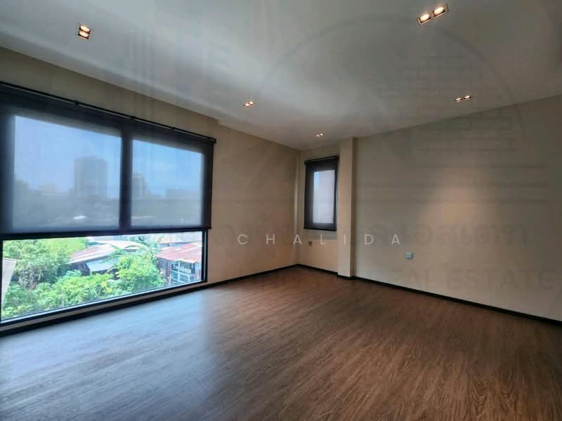 Single house for sale, Rama 9 - Ekkamai, Modern Luxury., Bangkok, Bang Kapi, Huai Khwang, Bangkok, 4 Bedrooms, 315 sqm, Single Detached House For Sale, by Yui Chalida, 500167126 - DDproperty.com