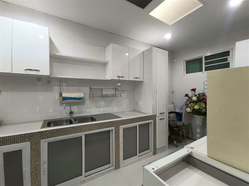 Baan Klang Muang Nawamin 42, Bangkok, Soi Nawamin 42, Nawamin Road, Khlong Kum, Bueng Kum, Bangkok, 5 Bedrooms, 149 sqm, Townhouse For Sale, by คุณ วิมล เรืองไตรรัตน์ (มนต์), 500167156 - DDproperty.com