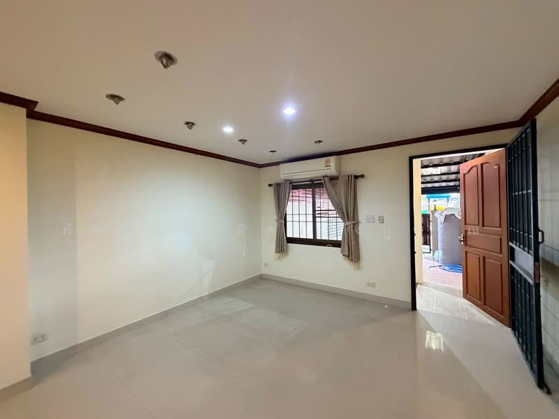 บ้านสดใส พหลโยธิน ซอยพหลโยธิน 59 ถนนพหลโยธิน แขวงคลองถนน เขตบางเขน กรุงเทพมหานคร, Bangkok, Tha Rang, Bang Khen, Bangkok, 2 Bedrooms, 68 sqm, Townhouse For Sale, by ภัทรนัน อิศรางกูร ณ อยุธยา, 500167161 - DDproperty.com