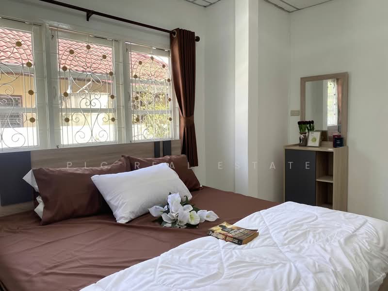 House 2 Bedroom for Sale in Bon Kai Sattahip, Chon Buri (Pattaya), Bang Lamung, Bang Lamung (Pattaya), Chon Buri (Pattaya), 2 Bedrooms, 236 sqm, Single Detached House For Sale, by PLC Real Estate, 500167168 - DDproperty.com