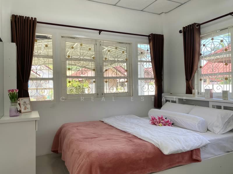 House 2 Bedroom for Sale in Bon Kai Sattahip, Chon Buri (Pattaya), Bang Lamung, Bang Lamung (Pattaya), Chon Buri (Pattaya), 2 Bedrooms, 236 sqm, Single Detached House For Sale, by PLC Real Estate, 500167168 - DDproperty.com