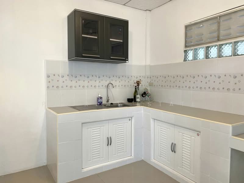 House 2 Bedroom for Sale in Bon Kai Sattahip, Chon Buri (Pattaya), Bang Lamung, Bang Lamung (Pattaya), Chon Buri (Pattaya), 2 Bedrooms, 236 sqm, Single Detached House For Sale, by PLC Real Estate, 500167168 - DDproperty.com