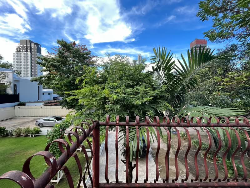 House for Rent Big Garden In Ekkamai Ideal for Spa Wellness Restaurant, กรุงเทพ, คลองตันเหนือ, วัฒนา, กรุงเทพ, 286 ตร.ม., พื้นที่ขายของ ให้เช่า, โดย จันทร์จิรา เกษมปราการ, 500167173 - DDproperty.com