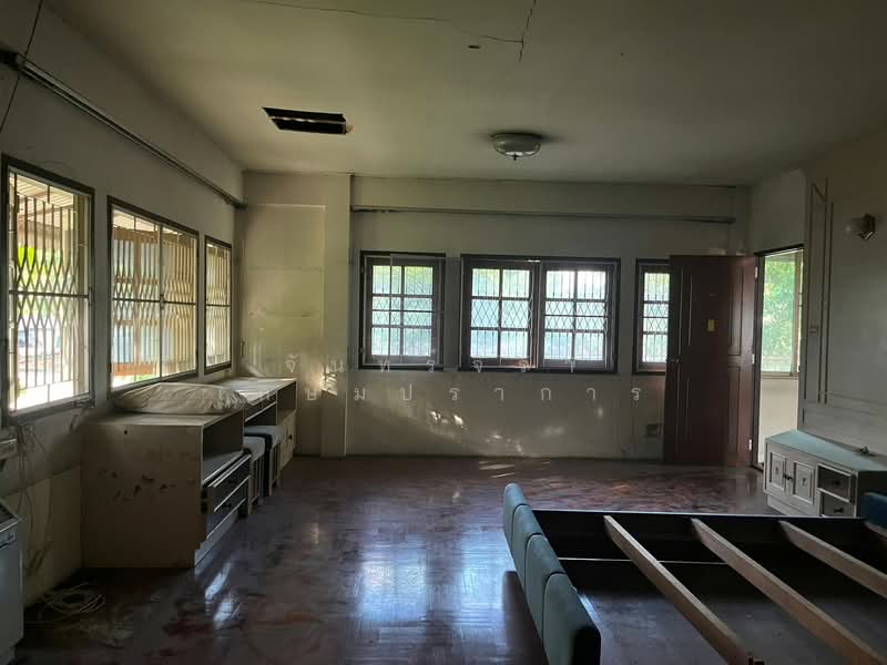 House for Rent Big Garden In Ekkamai Ideal for Spa Wellness Restaurant, Bangkok, Khlong Tan Nua, Watthana, Bangkok, , 286 sqm, Retail Space For Rent, by Janjira Kasemprakan, 500167173 - DDproperty.com