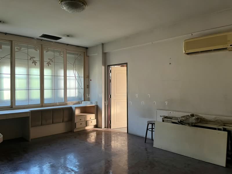 House for Rent Big Garden In Ekkamai Ideal for Spa Wellness Restaurant, Bangkok, Khlong Tan Nua, Watthana, Bangkok, , 286 sqm, Retail Space For Rent, by Janjira Kasemprakan, 500167173 - DDproperty.com