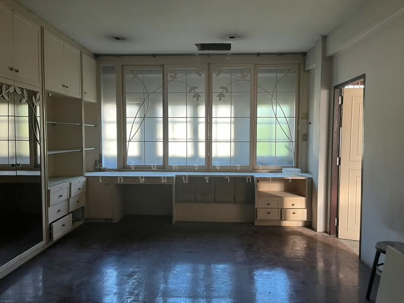 House for Rent Big Garden In Ekkamai Ideal for Spa Wellness Restaurant, Bangkok, Khlong Tan Nua, Watthana, Bangkok, , 286 sqm, Retail Space For Rent, by Janjira Kasemprakan, 500167173 - DDproperty.com