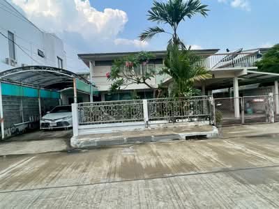 ขาย - ที่ดิน + บ้าน 2 ชั้น 80 ตร.ว. หมู่บ้านการเคหะแห่งชาติ ซอยนวมินทร์14, กรุงเทพ