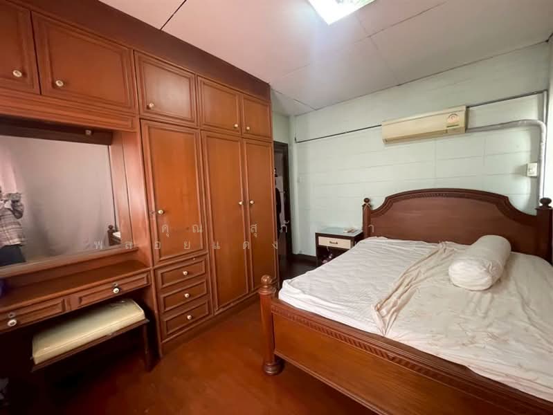 ที่ดิน + บ้าน 2 ชั้น 80 ตร.ว. หมู่บ้านการเคหะแห่งชาติ ซอยนวมินทร์14, กรุงเทพ, คลองจั่น, บางกะปิ, กรุงเทพ, 350 ตร.ม., บ้านเดี่ยว ขาย, โดย คุณ สุภัตรา พลอยแดง (แพร), 500167178 - DDproperty.com