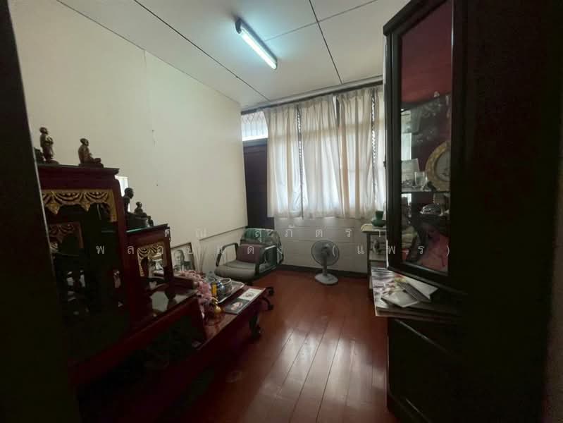 ที่ดิน + บ้าน 2 ชั้น 80 ตร.ว. หมู่บ้านการเคหะแห่งชาติ ซอยนวมินทร์14, กรุงเทพ, คลองจั่น, บางกะปิ, กรุงเทพ, 350 ตร.ม., บ้านเดี่ยว ขาย, โดย คุณ สุภัตรา พลอยแดง (แพร), 500167178 - DDproperty.com