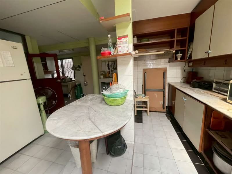 ที่ดิน + บ้าน 2 ชั้น 80 ตร.ว. หมู่บ้านการเคหะแห่งชาติ ซอยนวมินทร์14, กรุงเทพ, คลองจั่น, บางกะปิ, กรุงเทพ, 350 ตร.ม., บ้านเดี่ยว ขาย, โดย คุณ สุภัตรา พลอยแดง (แพร), 500167178 - DDproperty.com