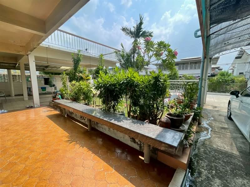 ที่ดิน + บ้าน 2 ชั้น 80 ตร.ว. หมู่บ้านการเคหะแห่งชาติ ซอยนวมินทร์14, กรุงเทพ, คลองจั่น, บางกะปิ, กรุงเทพ, 350 ตร.ม., บ้านเดี่ยว ขาย, โดย คุณ สุภัตรา พลอยแดง (แพร), 500167178 - DDproperty.com