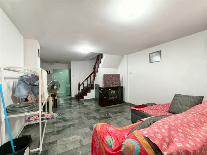 K.C. Ramintra 1, Bangkok, Hathairat Road 39, Sam Wa Tawan Tok, Khlong Sam Wa, Bangkok, 2 Bedrooms, 100 sqm, Townhouse For Sale, by คุณ อมรศักดิ์ จารุตไชยพัฒน์ (ดุ่ย), 500167186 - DDproperty.com