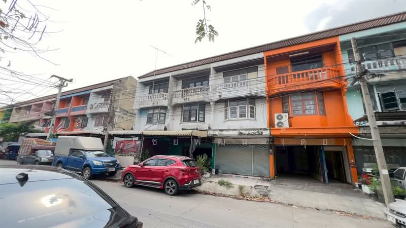 อาคารพาณิชย์ 3 ชั้น 19.8 ตร.ว. ซอยไทยธานี9 ใกล้นิคมอุตสาหกรรมนวนคร, Pathum Thani, Khlong Nung, Khlong Luang, Pathum Thani, , 100 sqm, Shophouse For Sale, by คุณ อมรศักดิ์ จารุตไชยพัฒน์ (ดุ่ย), 500167197 - DDproperty.com