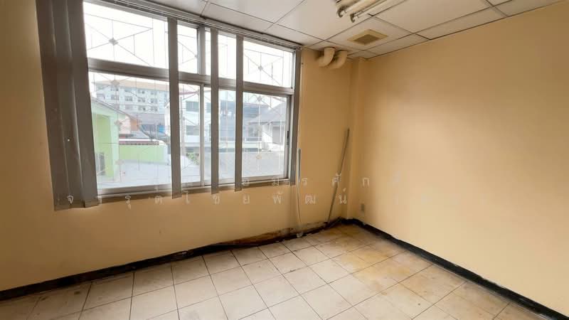 อาคารพาณิชย์ 3 ชั้น 19.8 ตร.ว. ซอยไทยธานี9 ใกล้นิคมอุตสาหกรรมนวนคร, ปทุมธานี, คลองหนึ่ง, คลองหลวง, ปทุมธานี, 100 ตร.ม., ตึกแถว-อาคารพาณิชย์ ขาย, โดย คุณ อมรศักดิ์ จารุตไชยพัฒน์ (ดุ่ย), 500167197 - DDproperty.com