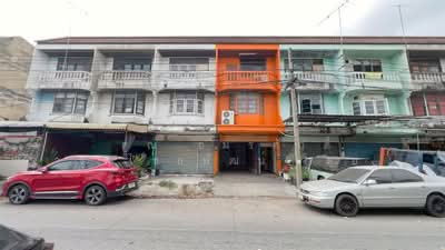 ขาย - อาคารพาณิชย์ 3 ชั้น 19.8 ตร.ว. ซอยไทยธานี9 ใกล้นิคมอุตสาหกรรมนวนคร, ปทุมธานี