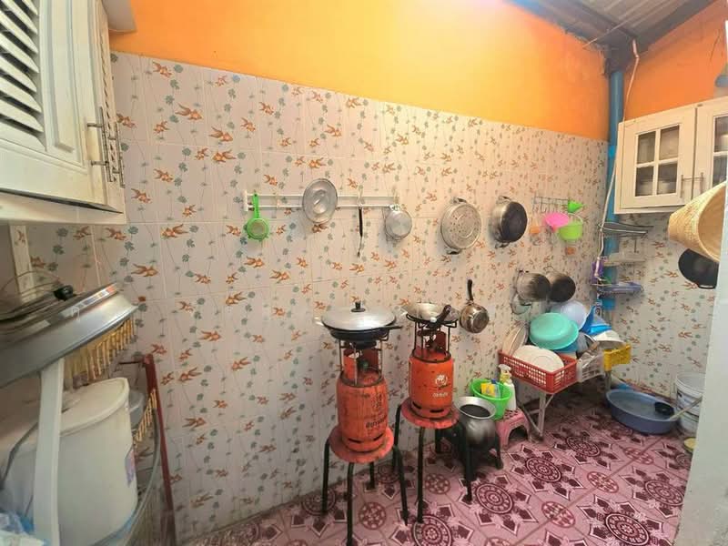 บ้านนาคสุนทร (Baan Naga Sunthorn) ซอยเทศบาลบางปู59/1, สมุทรปราการ, ท้ายบ้านใหม่, เมืองสมุทรปราการ, สมุทรปราการ, 80 ตร.ม., ทาวน์เฮ้าส์ ขาย, โดย คุณ จีรฐิต ฐานดี (ดี), 500167206 - DDproperty.com