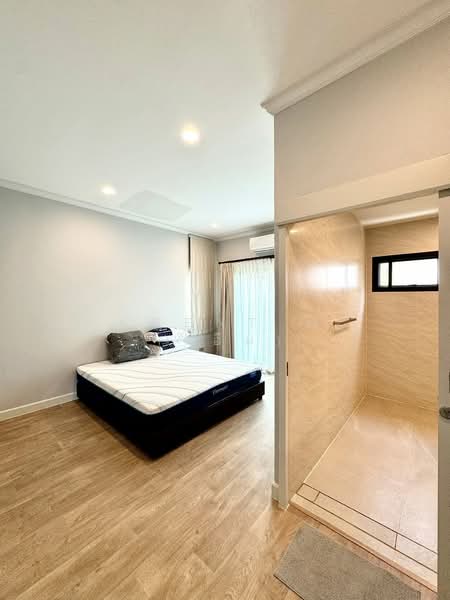 Baan Klang Muang The Edition Bangna Wongwaen, Bangkok, 189 Kanchanaphisek Road, Dok Mai, Prawet, Bangkok, 4 Bedrooms, 320 sqm, Single Detached House For Rent, by Agent M (เอ็ม), 500167211 - DDproperty.com