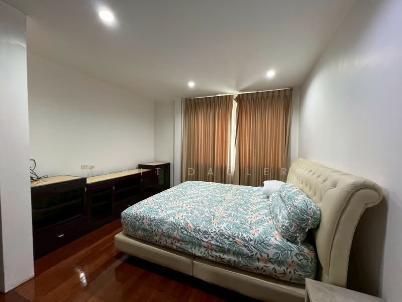 Ratchadaphisek3, Bangkok, Din Daeng, Din Daeng, Bangkok, 3 Bedrooms, 300 sqm, Single Detached House For Rent, by Parit Daolert, 500167213 - DDproperty.com