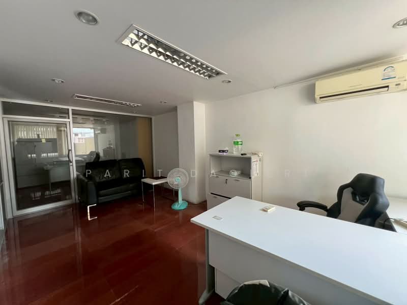 Ratchadaphisek3, Bangkok, Din Daeng, Din Daeng, Bangkok, 3 Bedrooms, 300 sqm, Single Detached House For Rent, by Parit Daolert, 500167213 - DDproperty.com