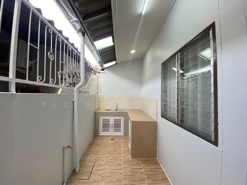 Townhouse 2 Bedroom for Sale in Khao Noi East Pattaya, Chon Buri (Pattaya), Bang Lamung, Bang Lamung (Pattaya), Chon Buri (Pattaya), 2 Bedrooms, 111 sqm, Townhouse For Sale, by PLC Real Estate, 500167216 - DDproperty.com