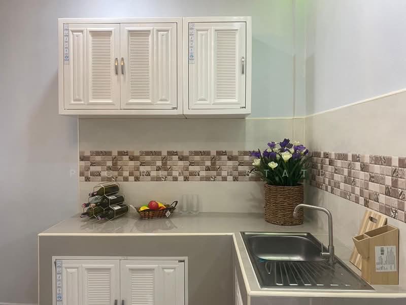 Townhouse 2 Bedroom for Sale in Khao Noi East Pattaya, Chon Buri (Pattaya), Bang Lamung, Bang Lamung (Pattaya), Chon Buri (Pattaya), 2 Bedrooms, 111 sqm, Townhouse For Sale, by PLC Real Estate, 500167216 - DDproperty.com