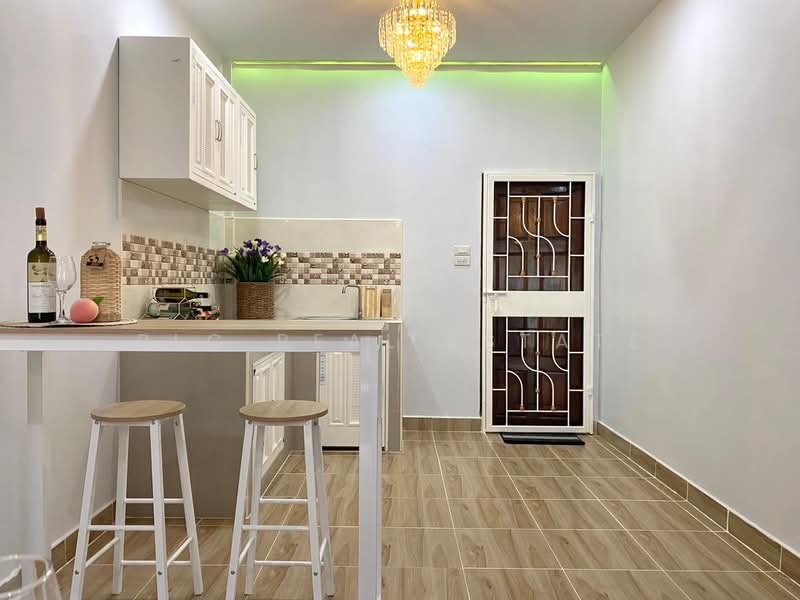 Townhouse 2 Bedroom for Sale in Khao Noi East Pattaya, Chon Buri (Pattaya), Bang Lamung, Bang Lamung (Pattaya), Chon Buri (Pattaya), 2 Bedrooms, 111 sqm, Townhouse For Sale, by PLC Real Estate, 500167216 - DDproperty.com