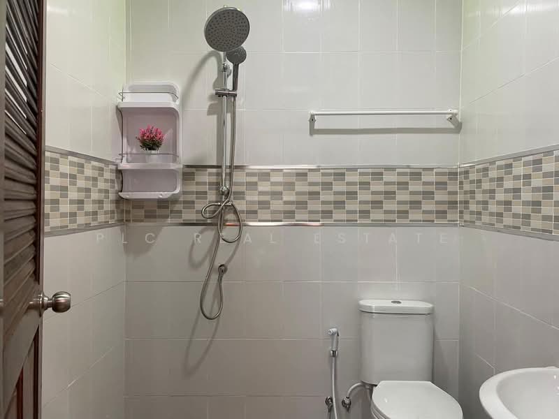 Townhouse 2 Bedroom for Sale in Khao Noi East Pattaya, Chon Buri (Pattaya), Bang Lamung, Bang Lamung (Pattaya), Chon Buri (Pattaya), 2 Bedrooms, 111 sqm, Townhouse For Sale, by PLC Real Estate, 500167216 - DDproperty.com