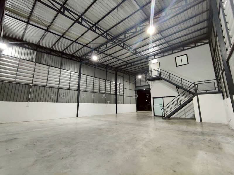 For rent Warehouse 345 sqm in Lat Sawai, Lam Luk Ka, Pathum Thani HRE00255, ปทุมธานี, ลาดสวาย, ลำลูกกา, ปทุมธานี, 345 ตร.ม., โกดัง-โรงงาน ให้เช่า, โดย Hero Realtor Co., Ltd., 500167220 - DDproperty.com