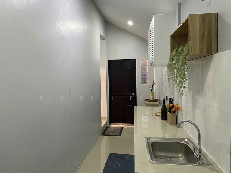 House 2 Bedroom for Sale in Khao Noi East Pattaya, Chon Buri (Pattaya), Bang Lamung, Bang Lamung (Pattaya), Chon Buri (Pattaya), 2 Bedrooms, 110 sqm, Single Detached House For Sale, by PLC Real Estate, 500167232 - DDproperty.com