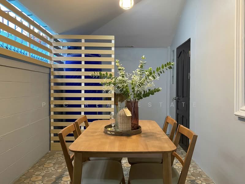 House 2 Bedroom for Sale in Khao Noi East Pattaya, Chon Buri (Pattaya), Bang Lamung, Bang Lamung (Pattaya), Chon Buri (Pattaya), 2 Bedrooms, 110 sqm, Single Detached House For Sale, by PLC Real Estate, 500167232 - DDproperty.com