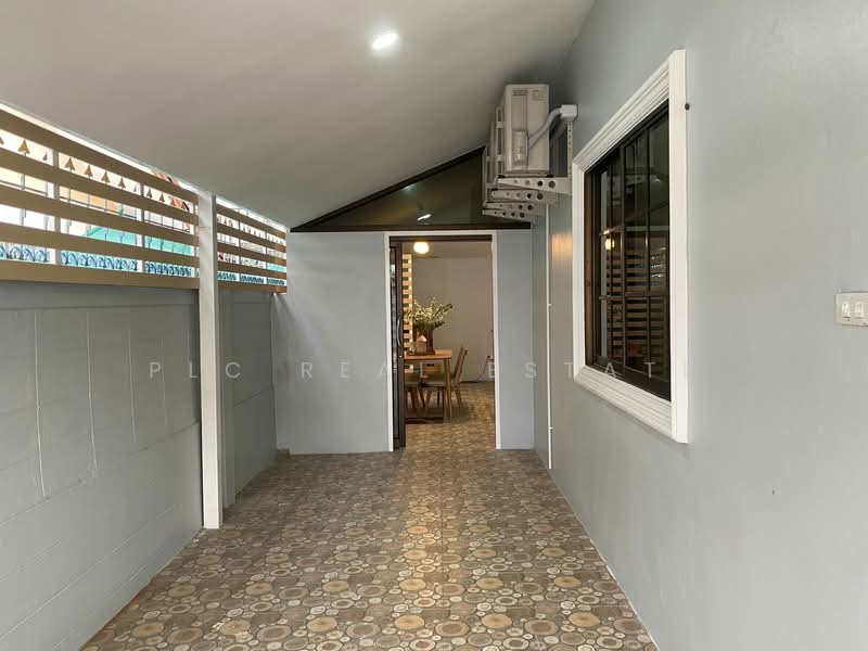 House 2 Bedroom for Sale in Khao Noi East Pattaya, Chon Buri (Pattaya), Bang Lamung, Bang Lamung (Pattaya), Chon Buri (Pattaya), 2 Bedrooms, 110 sqm, Single Detached House For Sale, by PLC Real Estate, 500167232 - DDproperty.com