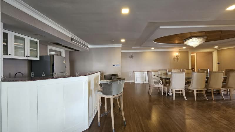 Oriental Towers, Bangkok, 25 Soi Ekkamai 12, Ekkamai Road, Khlong Tan Nua, Watthana, Bangkok, 4 Bedrooms, 453 sqm, Condo For Rent, by BANGKOK PROPERTY AGENTS, 500167286 - DDproperty.com