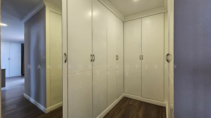 Oriental Towers, Bangkok, 25 Soi Ekkamai 12, Ekkamai Road, Khlong Tan Nua, Watthana, Bangkok, 4 Bedrooms, 453 sqm, Condo For Rent, by BANGKOK PROPERTY AGENTS, 500167286 - DDproperty.com