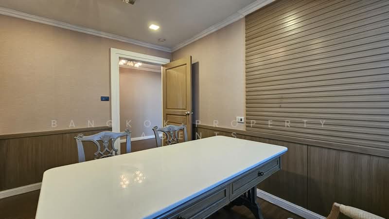 Oriental Towers, Bangkok, 25 Soi Ekkamai 12, Ekkamai Road, Khlong Tan Nua, Watthana, Bangkok, 4 Bedrooms, 453 sqm, Condo For Rent, by BANGKOK PROPERTY AGENTS, 500167286 - DDproperty.com