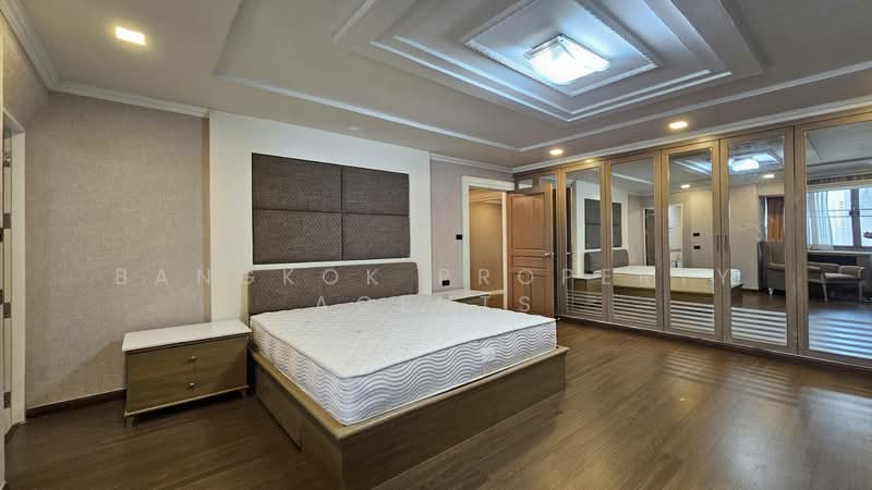 Oriental Towers, Bangkok, 25 Soi Ekkamai 12, Ekkamai Road, Khlong Tan Nua, Watthana, Bangkok, 4 Bedrooms, 453 sqm, Condo For Rent, by BANGKOK PROPERTY AGENTS, 500167286 - DDproperty.com