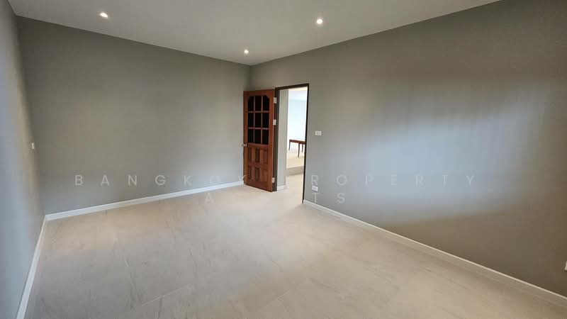 Premier Condominium, Bangkok, Sukhumvit 24 Alley, Khong Tan, Khlong Toei, Bangkok, 3 Bedrooms, 300 sqm, Condo For Rent, by BANGKOK PROPERTY AGENTS, 500167300 - DDproperty.com