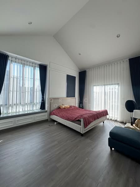 Saransiri Ramkhamhaeng, Bangkok, Khlong Song Ton Nun, Lat Krabang, Bangkok, 3 Bedrooms, 184 sqm, Single Detached House For Rent, by Correct Property, 500167347 - DDproperty.com