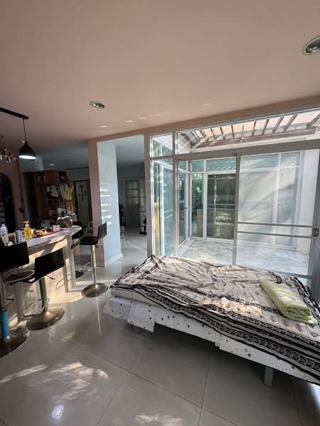 ขายบ้านเดี่ยว หมู่บ้าน The Estana Rama 5 ใกล้ มหาวิทยาลัยราชพฤกษ์, Nonthaburi, Bang Khun Kong, Bang Kruai, Nonthaburi, 5 Bedrooms, 225 sqm, Single Detached House For Sale, by สุมิตร ต่อศรีเจริญ, 500167372 - DDproperty.com