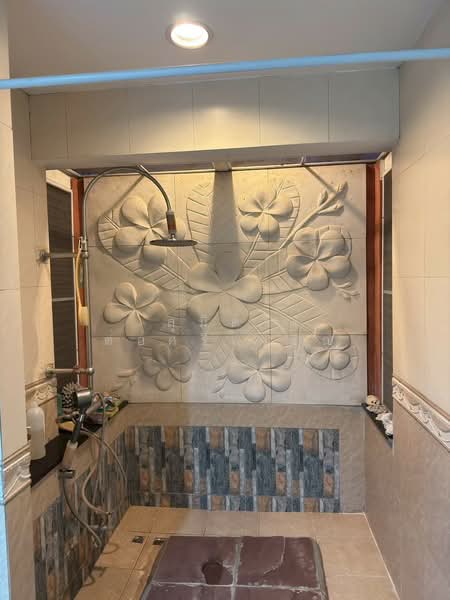 ขายบ้านเดี่ยว หมู่บ้าน The Estana Rama 5 ใกล้ มหาวิทยาลัยราชพฤกษ์, Nonthaburi, Bang Khun Kong, Bang Kruai, Nonthaburi, 5 Bedrooms, 225 sqm, Single Detached House For Sale, by สุมิตร ต่อศรีเจริญ, 500167372 - DDproperty.com