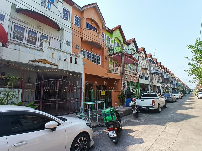 หมู่บ้านสุชา, Bangkok, Nong Kang Plu, Nong Khaem, Bangkok, 4 Bedrooms, 180 sqm, Townhouse For Sale, by Kritsanasak Wuttisuwapap, 500167380 - DDproperty.com