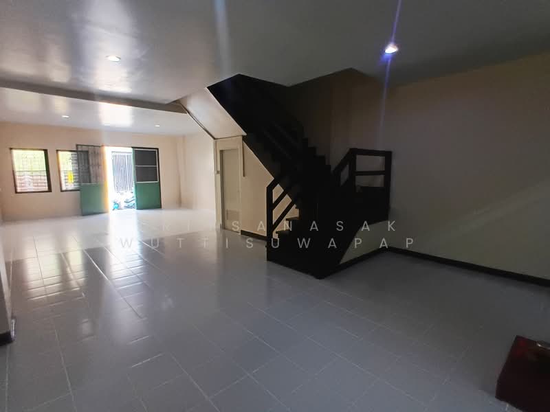 หมู่บ้านสุชา, Bangkok, Nong Kang Plu, Nong Khaem, Bangkok, 4 Bedrooms, 180 sqm, Townhouse For Sale, by Kritsanasak Wuttisuwapap, 500167380 - DDproperty.com